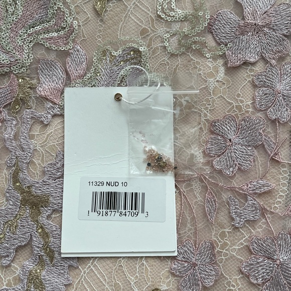 Mac Duggar Embellished High Neck Long Sleeve Dress in Nude 11329 Size 10 - Picture 10 of 11